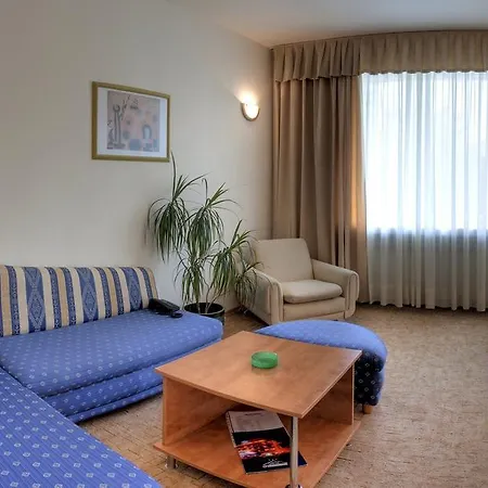 Odessos 3* וארנה